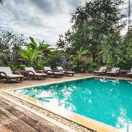 Terres Rouges Lodge Banlung Екстер'єр фото
