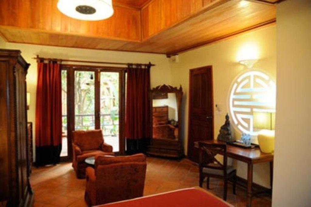 Terres Rouges Lodge Banlung Екстер'єр фото