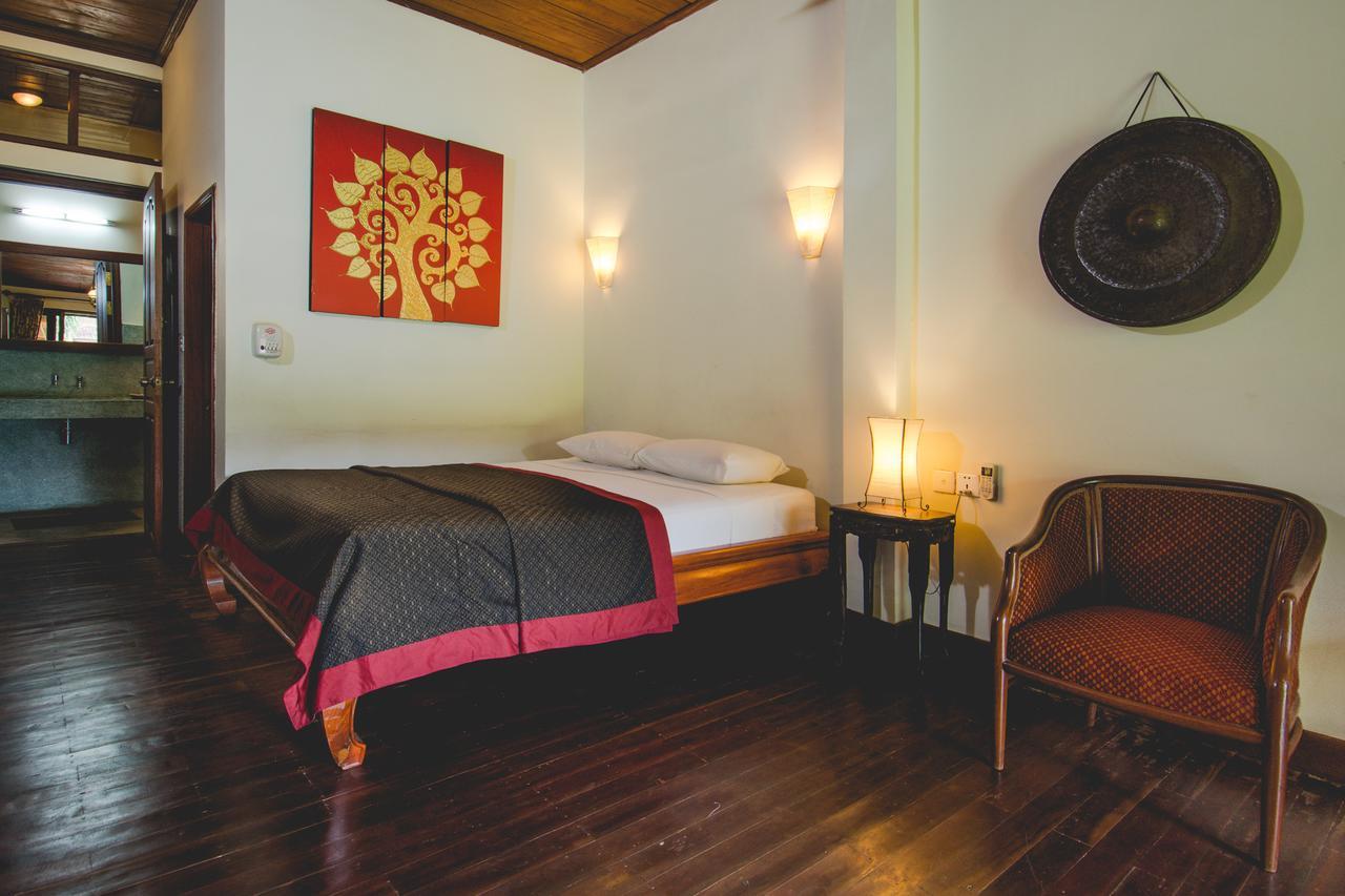 Terres Rouges Lodge Banlung Екстер'єр фото
