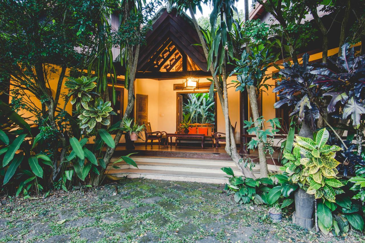 Terres Rouges Lodge Banlung Екстер'єр фото